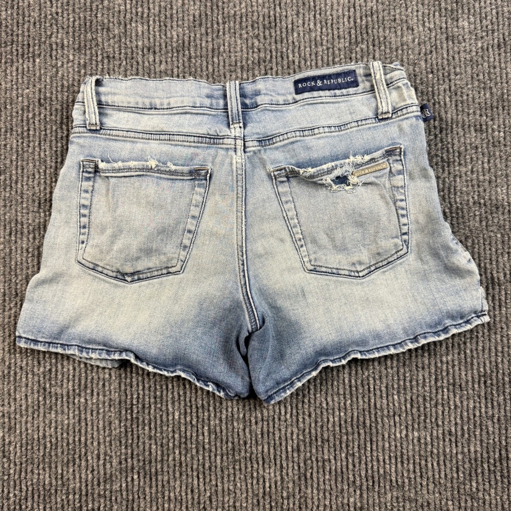 Rock & Republic Womens Size 8 Distressed Denim Shorts Light Wash Blue Low Rise - Picture 2 of 9